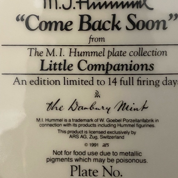 MJ Hummel plate collection LITTLE COMPANIONS:  “COME BACK SOON” - Picture 3 of 6